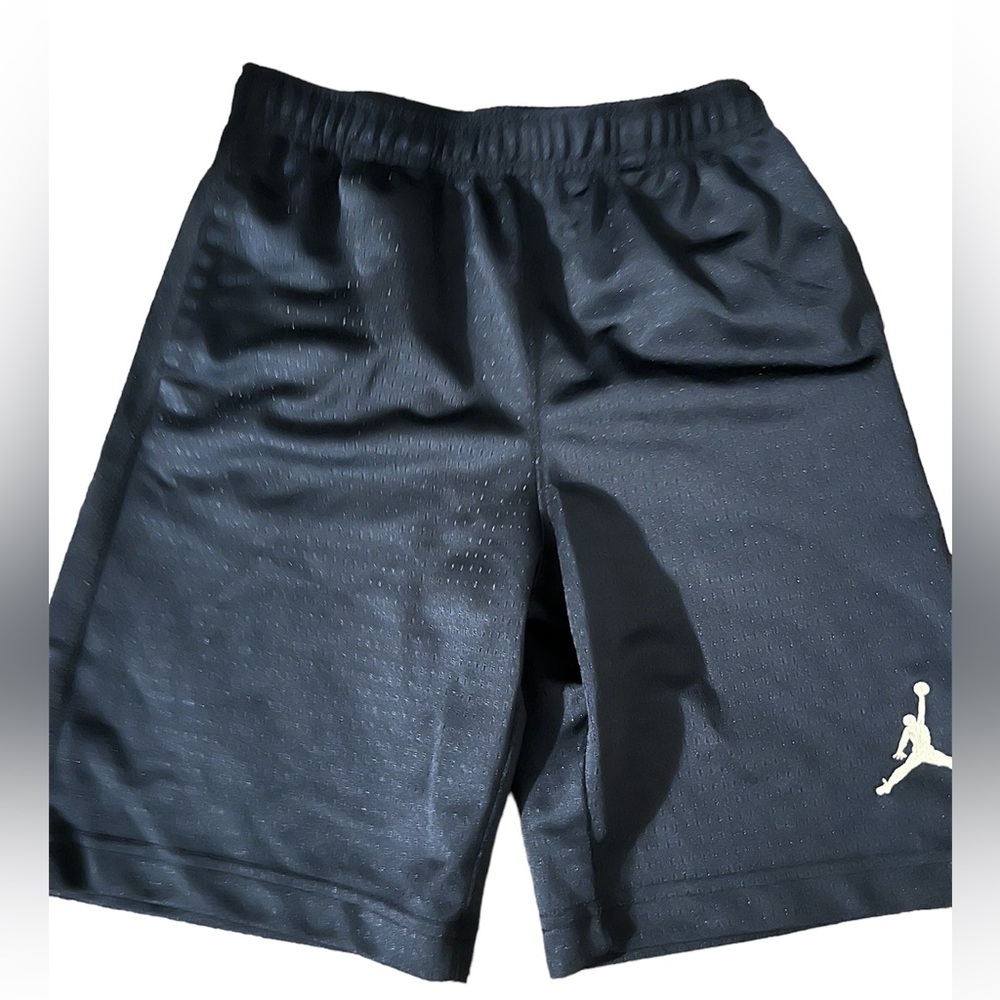 Nike Jumpman boys athletic basketball black shorts